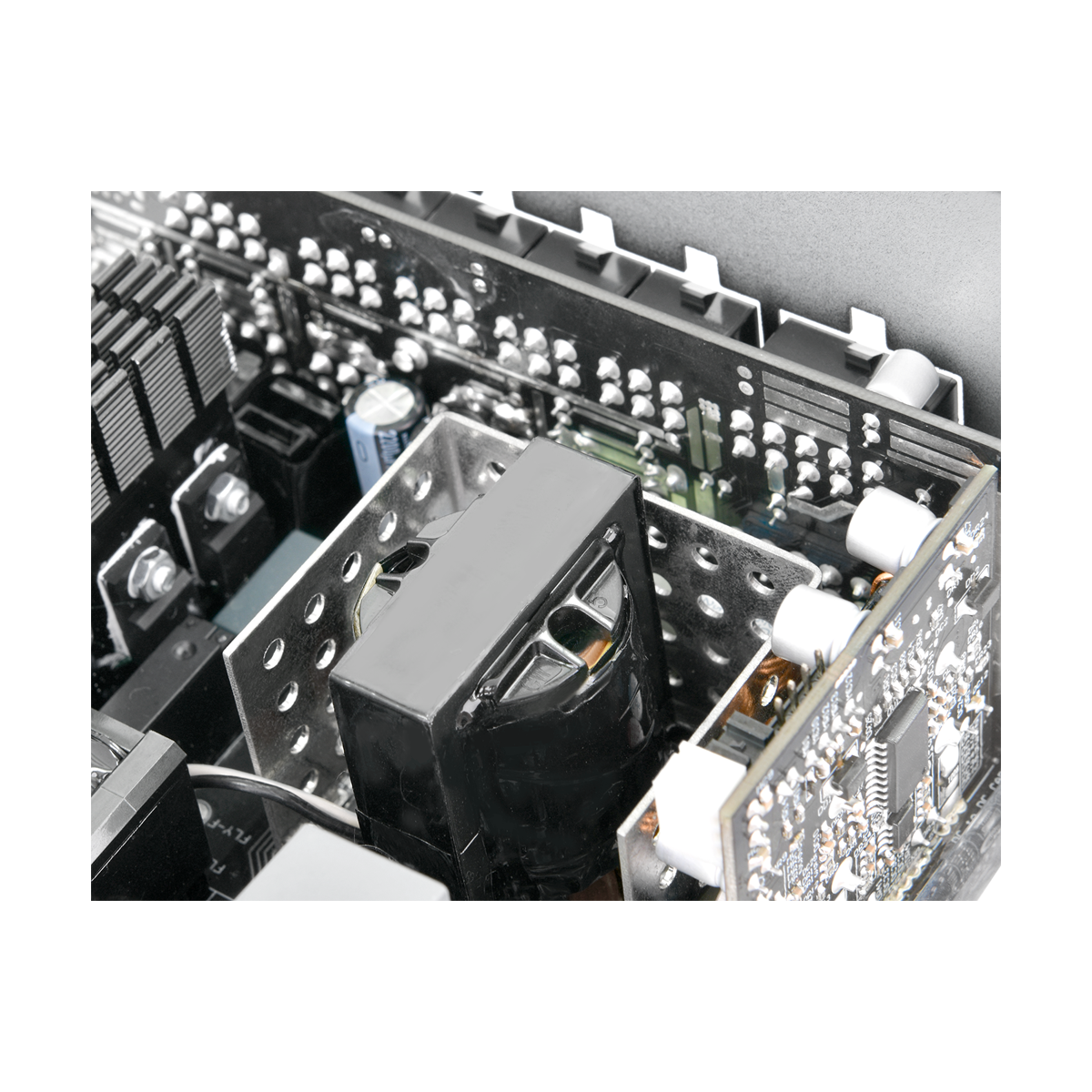 Thermaltake Toughpower PT 850W | PC-Netzteil PC Netzteile Produkt Bild 11